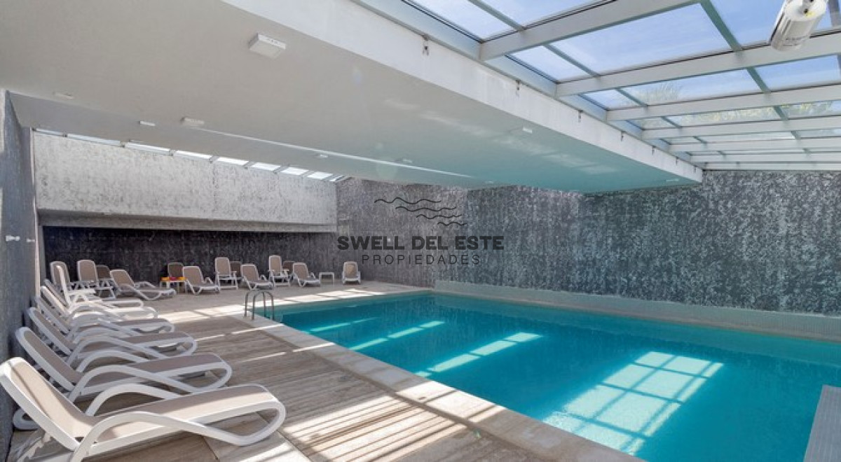 Apartamento ID.241 - Venta de gran apartamento de 3 dormitorios con parrillero propio en Playa Brava, Punta del Este