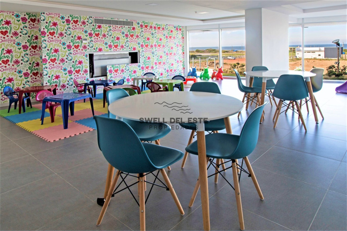 Apartamento ID.241 - Venta de gran apartamento de 3 dormitorios con parrillero propio en Playa Brava, Punta del Este