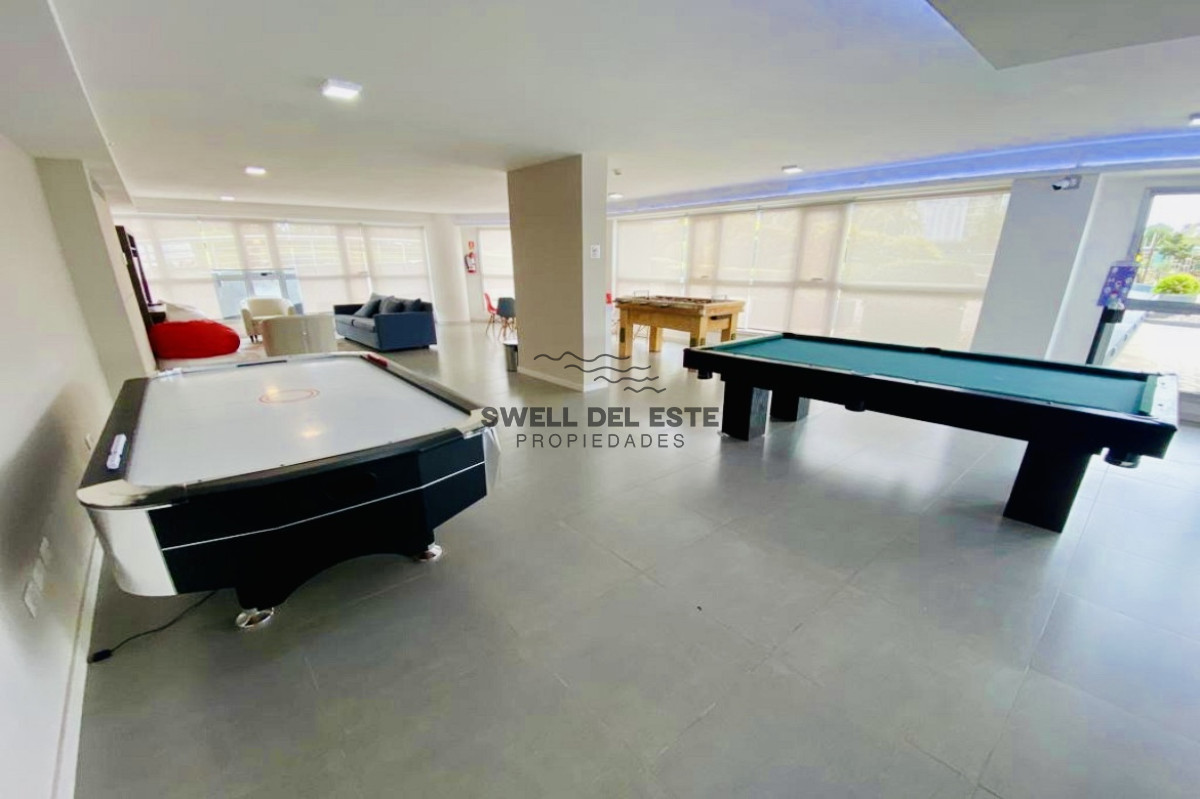 Apartamento ID.241 - Venta de gran apartamento de 3 dormitorios con parrillero propio en Playa Brava, Punta del Este