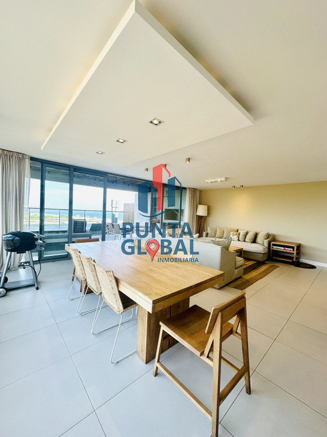 Apartamento ID.210 - Venta OPORTUNIDAD de exclusivo departamento de tres dormitorios y Parrillero en Punta Ballena