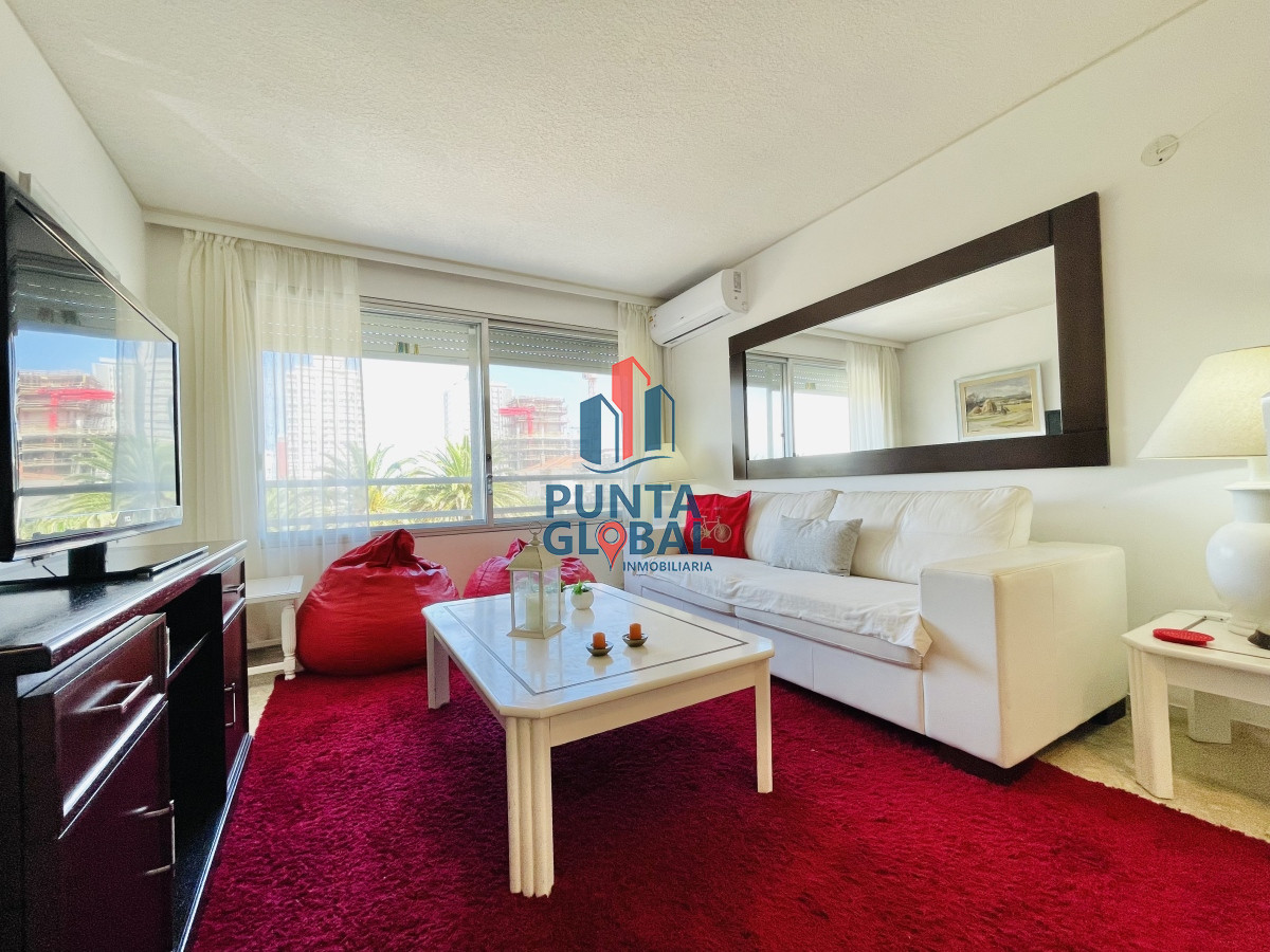 Apartamento ID.282 - Apartamento de 1 Dormitorio y Medio en la Península, Punta del Este