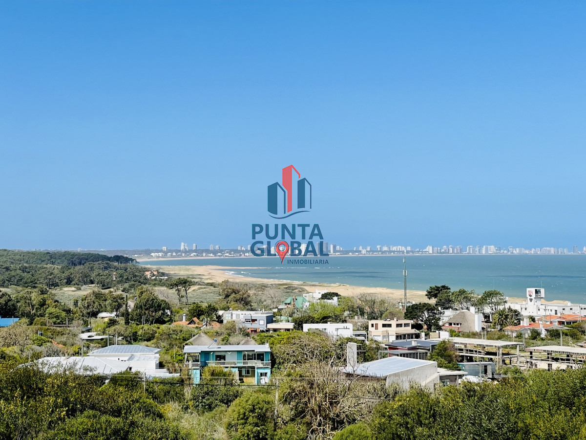 Apartamento ID.210 - Venta OPORTUNIDAD de exclusivo departamento de tres dormitorios y Parrillero en Punta Ballena