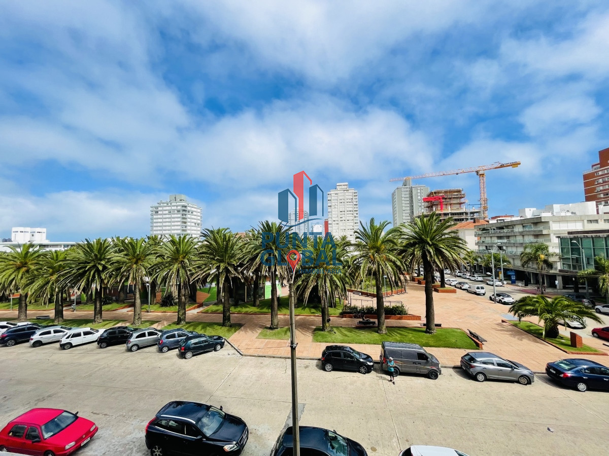 Apartamento ID.282 - Apartamento de 1 Dormitorio y Medio en la Península, Punta del Este