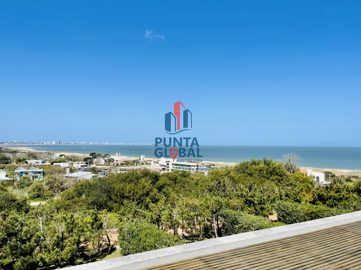 Apartamento ID.210 - Venta OPORTUNIDAD de exclusivo departamento de tres dormitorios y Parrillero en Punta Ballena