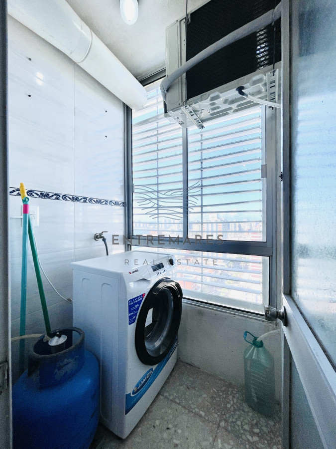 Apartamento ID.159 - Apartamento de 2 Dormitorios con Vista al Mar en Venta, Península de Punta del Este