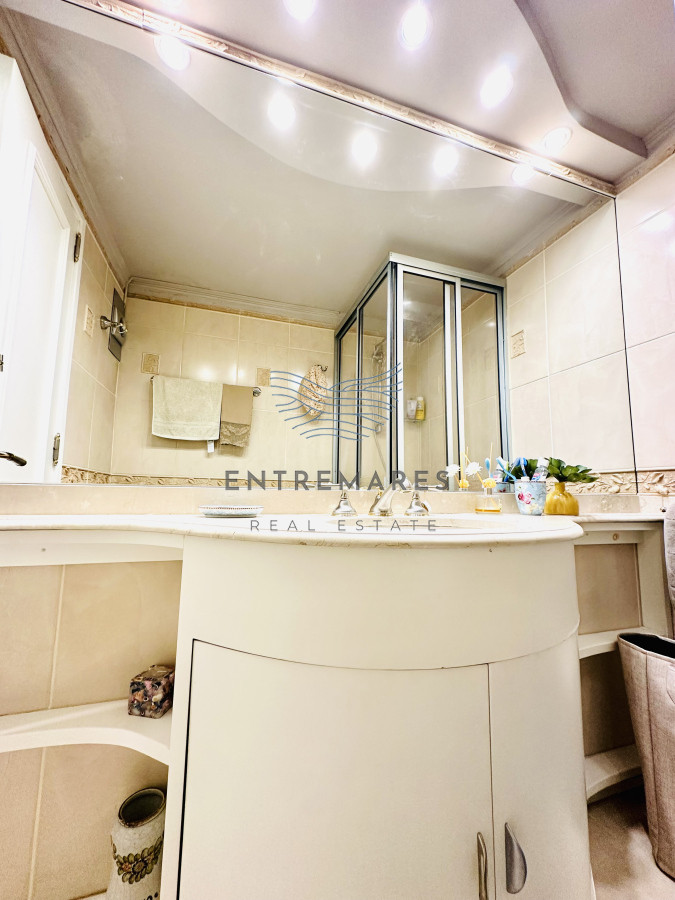Apartamento ID.148 - Venta de magnífico apartamento de 3 dormitorios más dependencia en Roosevelt, Punta del Este