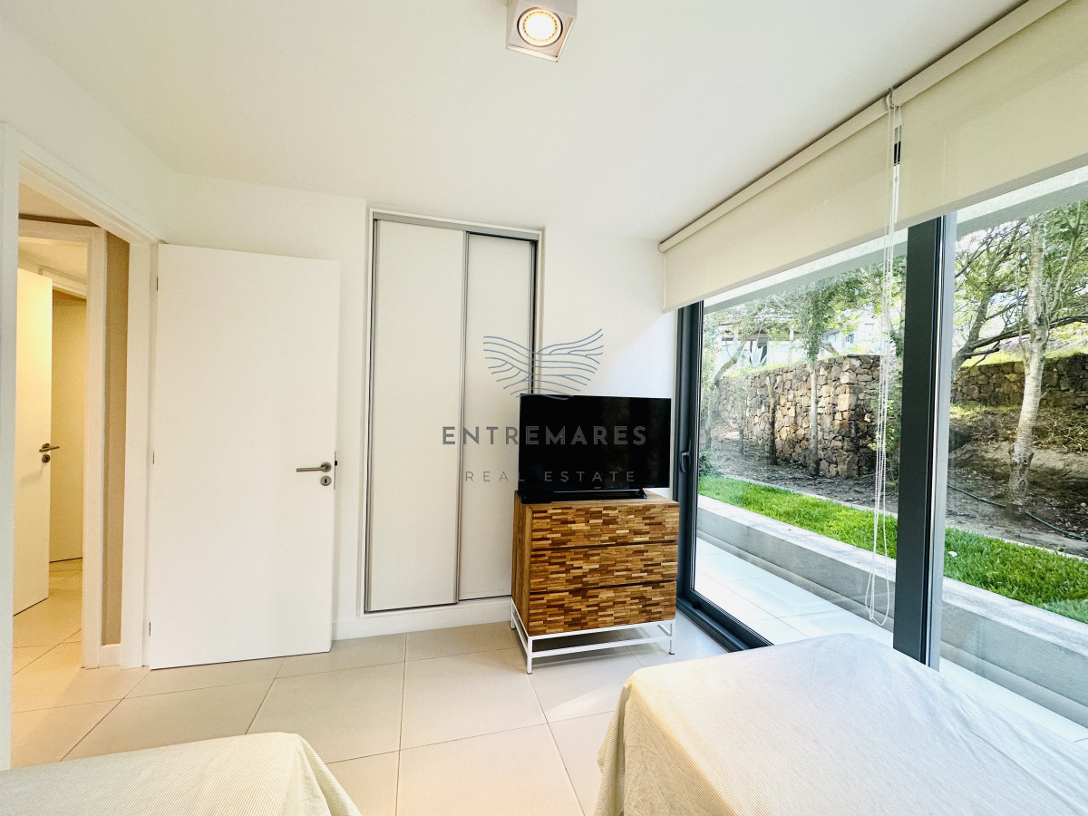 Apartamento ID.147 - Venta OPORTUNIDAD de exclusivo departamento de tres dormitorios y Parrillero en Punta Ballena