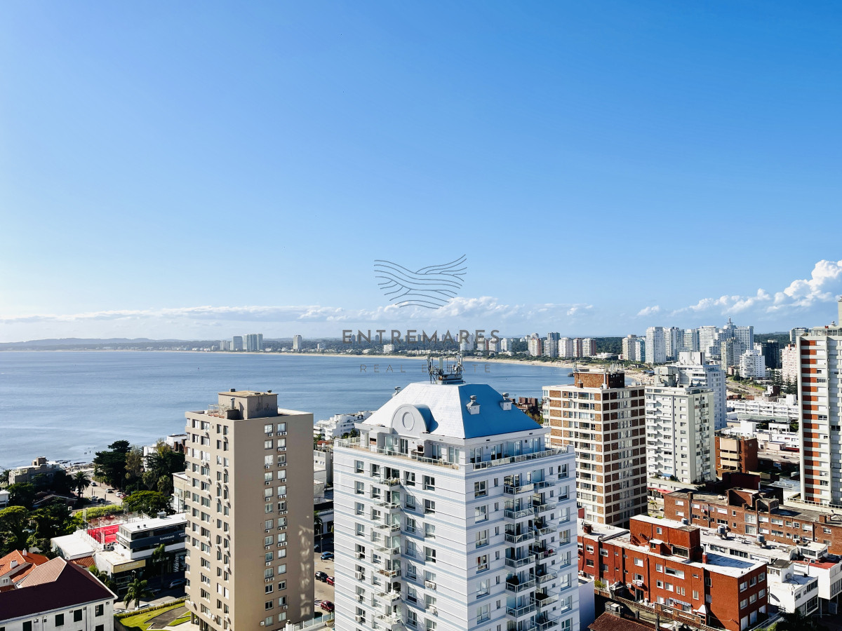 Apartamento ID.159 - Apartamento de 2 Dormitorios con Vista al Mar en Venta, Península de Punta del Este