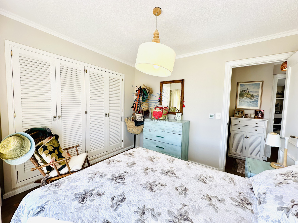 Apartamento ID.148 - Venta de magnífico apartamento de 3 dormitorios más dependencia en Roosevelt, Punta del Este