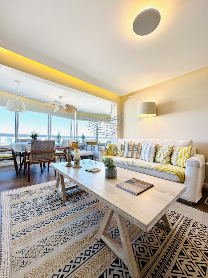 Apartamento ID.148 - Venta de magnífico apartamento de 3 dormitorios más dependencia en Roosevelt, Punta del Este