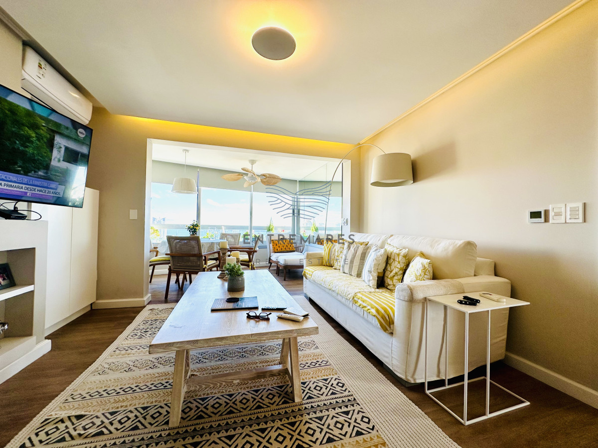 Apartamento ID.148 - Venta de magnífico apartamento de 3 dormitorios más dependencia en Roosevelt, Punta del Este