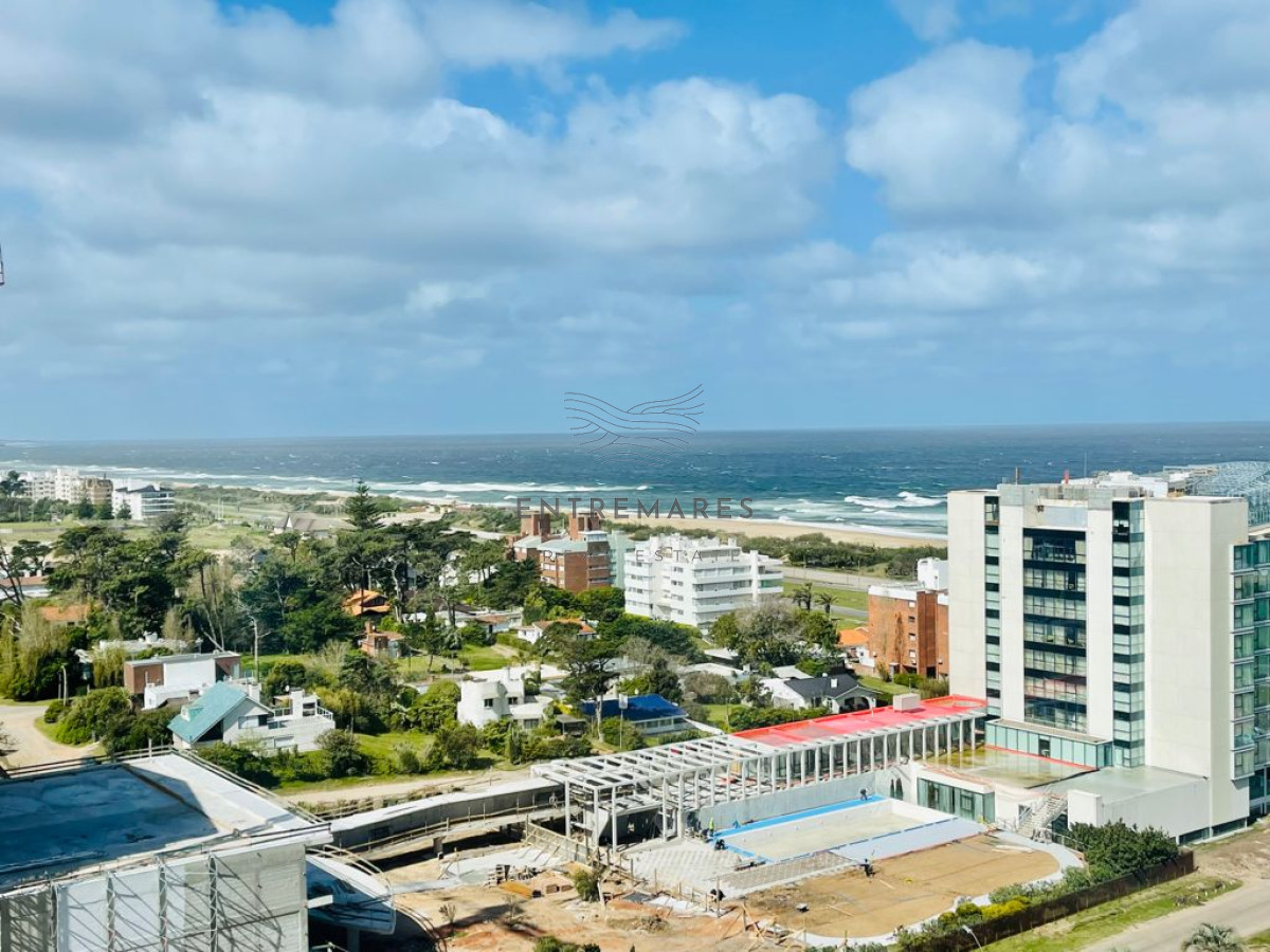 Apartamento ID.146 - Alquiler temporario y venta de apartamento en torre de playa Brava con dos dormitorios 