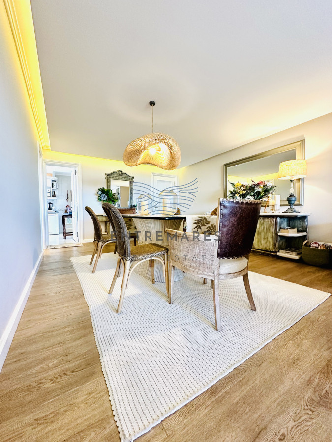 Apartamento ID.148 - Venta de magnífico apartamento de 3 dormitorios más dependencia en Roosevelt, Punta del Este
