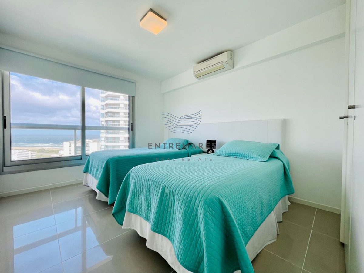 Apartamento ID.146 - Alquiler temporario y venta de apartamento en torre de playa Brava con dos dormitorios 