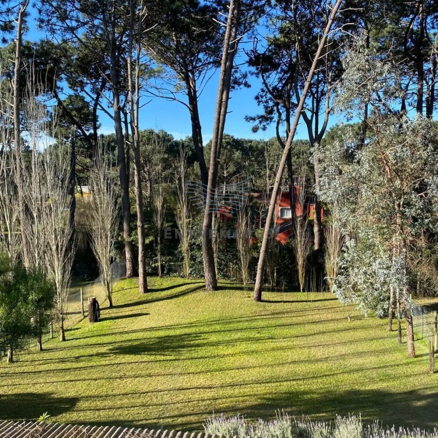 Casa ID.94 - Moderna casa de 4 Dormitorios en barrio privado, Playa Brava, Punta del Este - En Venta y Alquiler