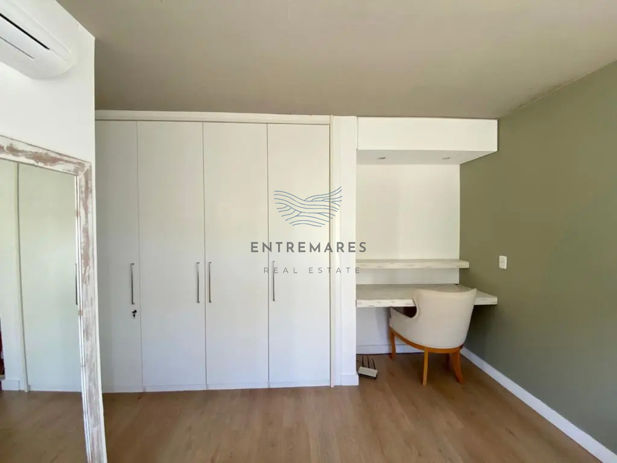 Casa ID.94 - Moderna casa de 4 Dormitorios en barrio privado, Playa Brava, Punta del Este - En Venta y Alquiler