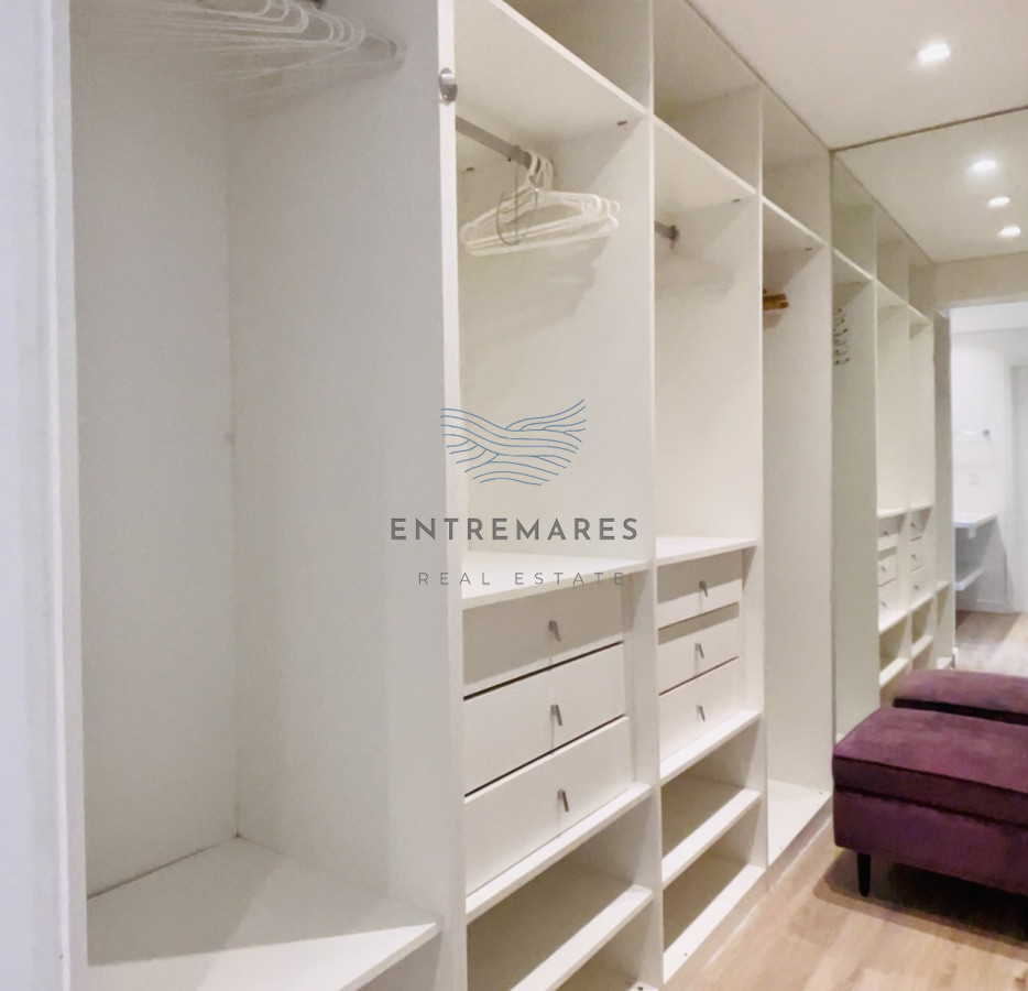 Casa ID.94 - Moderna casa de 4 Dormitorios en barrio privado, Playa Brava, Punta del Este - En Venta y Alquiler