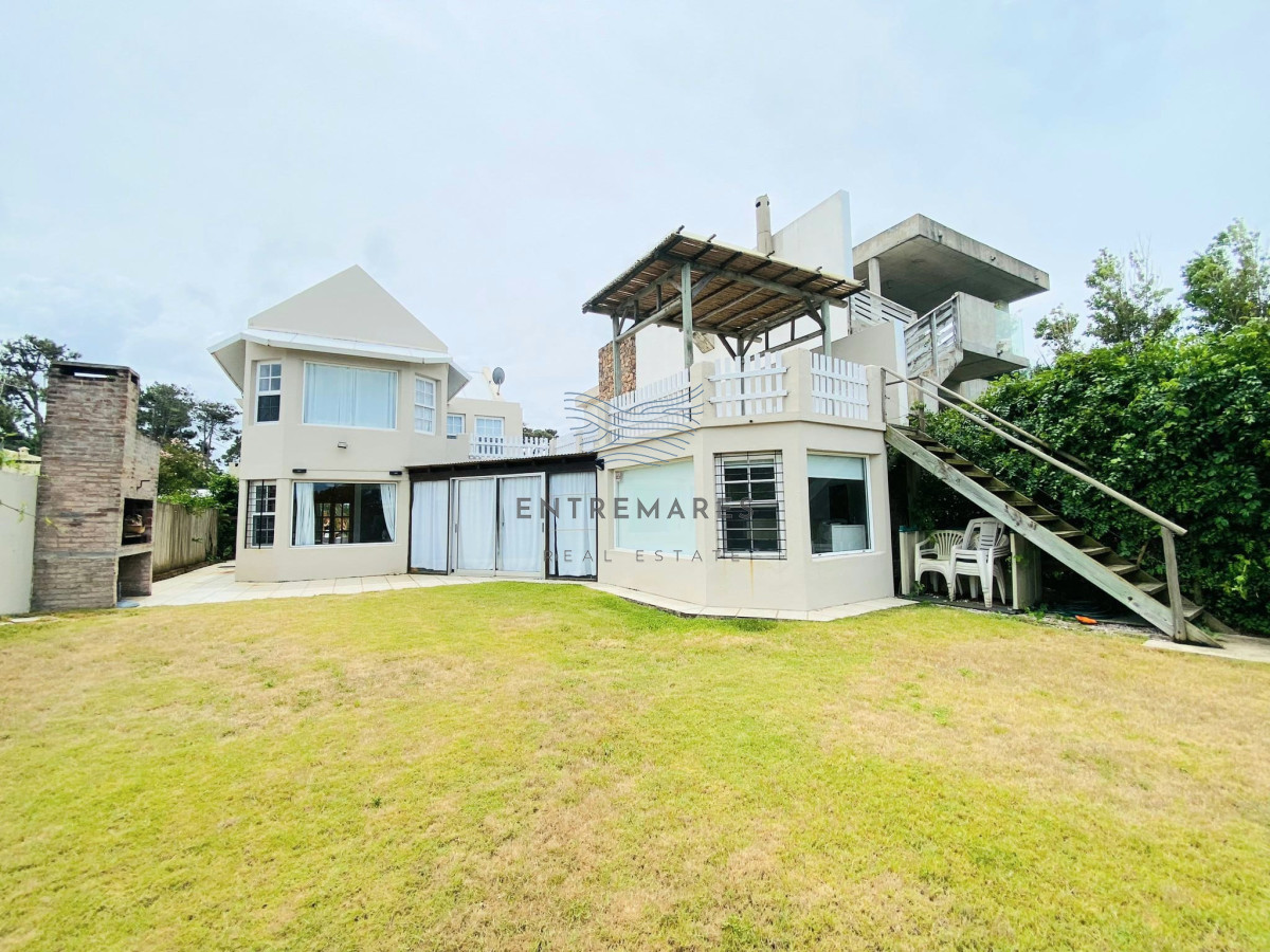 Casa ID.122 - Excelente Casa de 4 Dormitorios en Montoya, La Barra