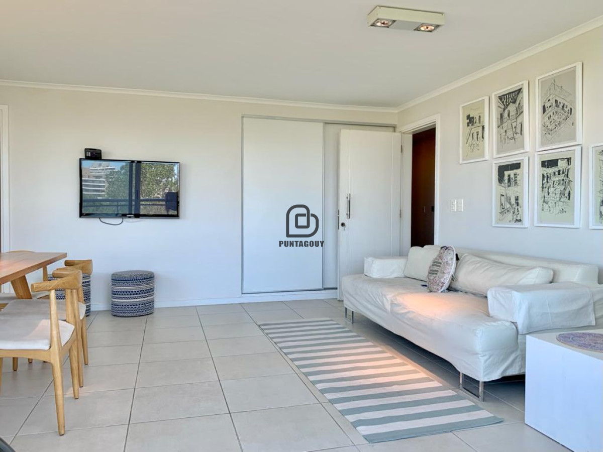 Apartamento ID.1796 - Excelente Apartamento de 2 Dormitorios en Ocean Drive, Punta del Este