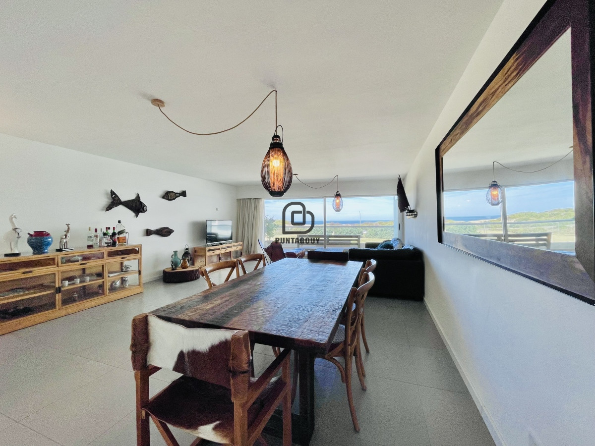 Apartamento ID.1334 - Alquiler temporario , 2 Dormitorios en edificio Silente Playa Brava
