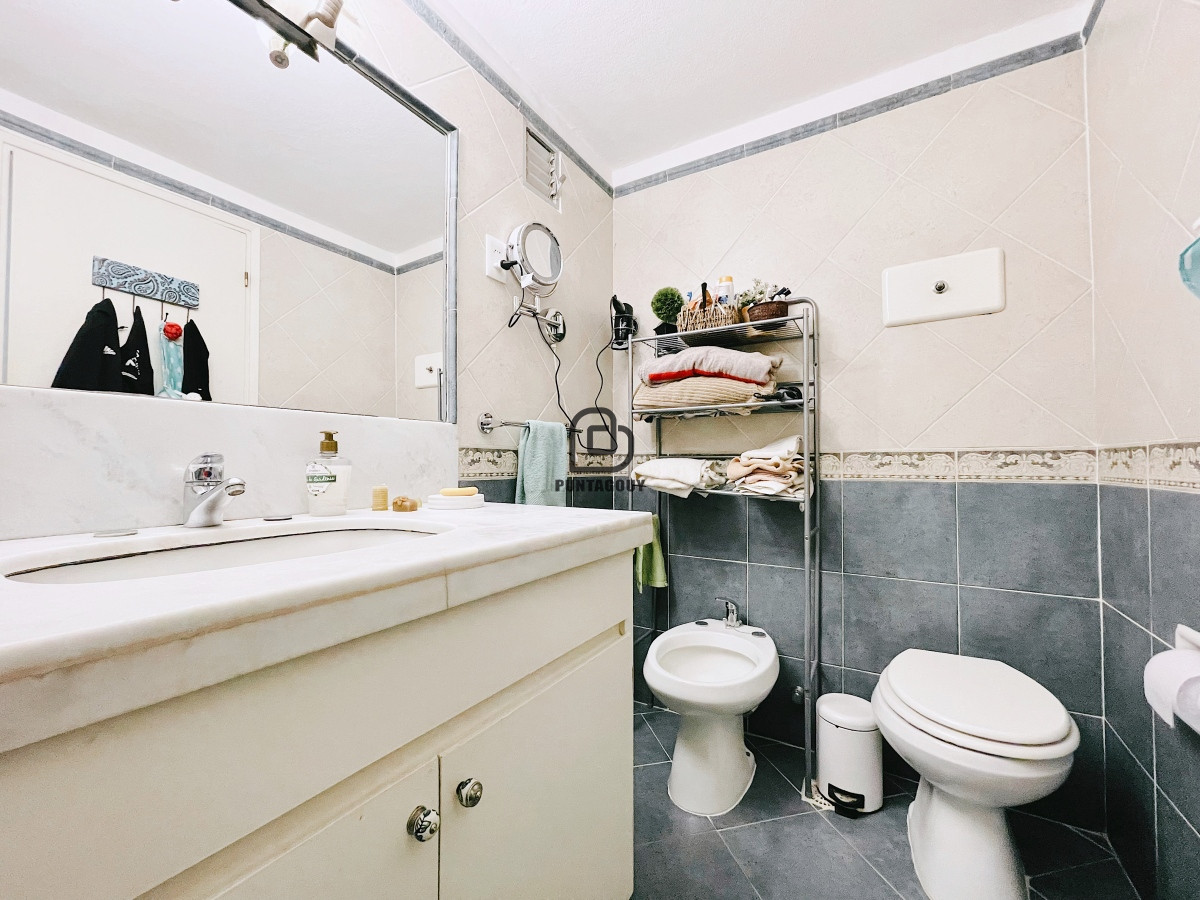 Apartamento ID.1403 - Apartamento de 2 Dormitorios Frente a Los Dedos, Playa Brava Punta del Este