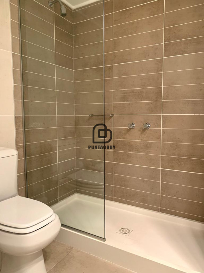 Apartamento ID.1796 - Excelente Apartamento de 2 Dormitorios en Ocean Drive, Punta del Este