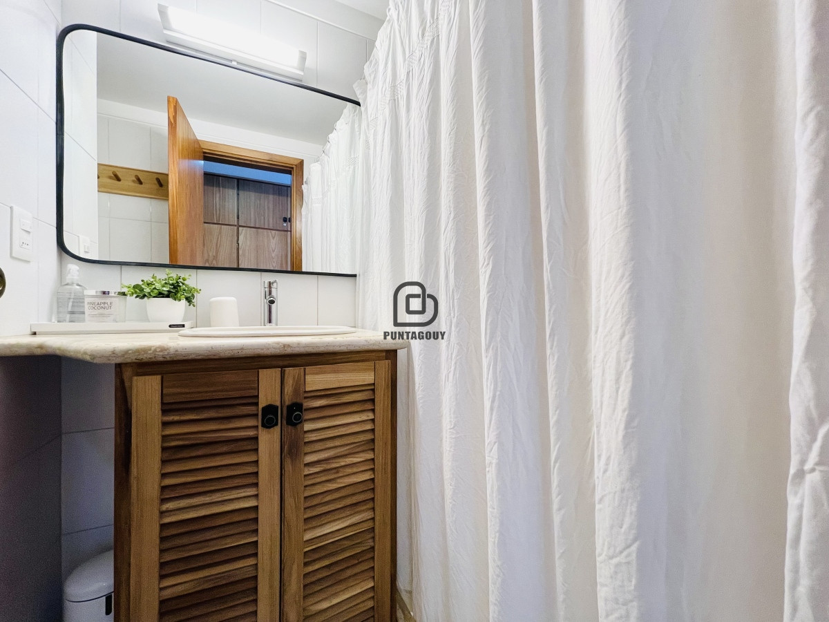 Apartamento ID.1329 - Venta , Apartamento de 2 Dormitorios en playa El Emir