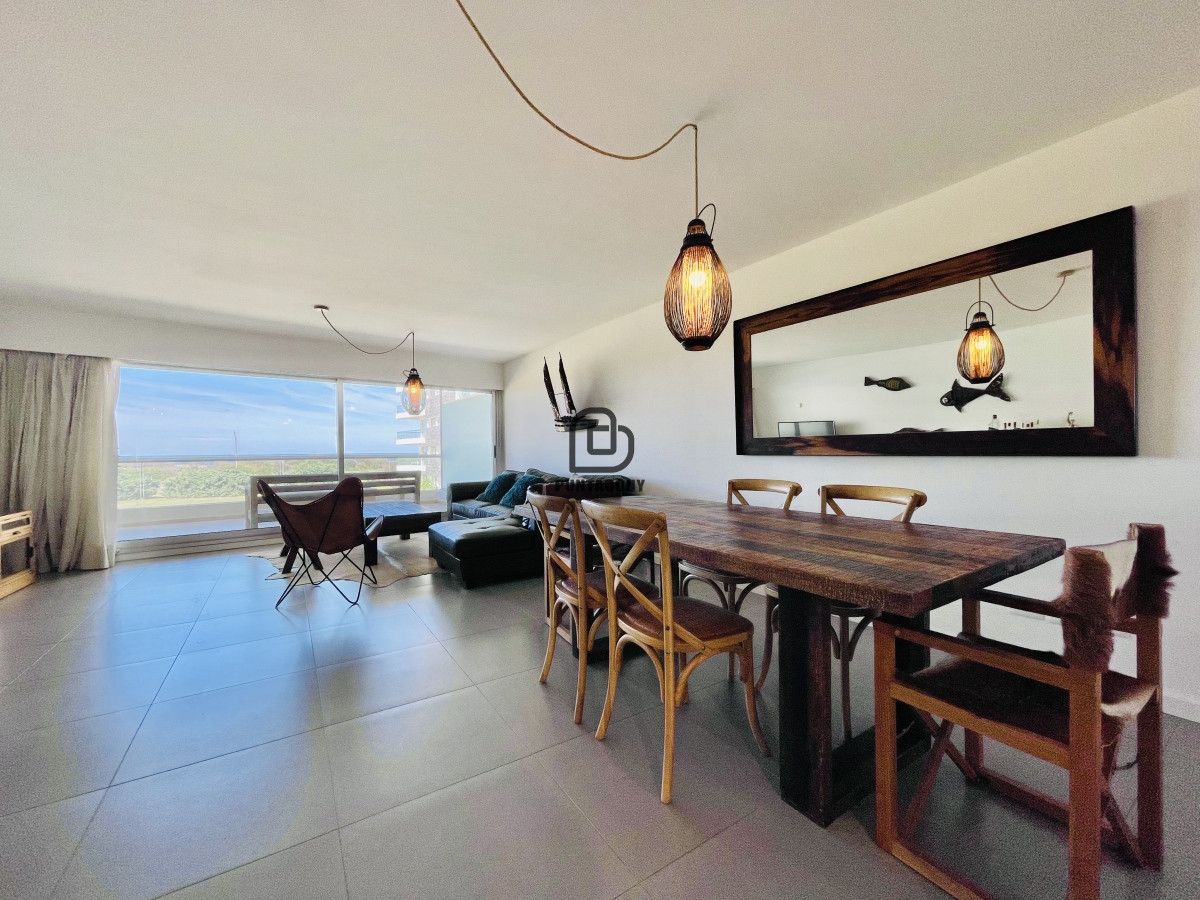 Apartamento ID.1334 - Alquiler temporario , 2 Dormitorios en edificio Silente Playa Brava