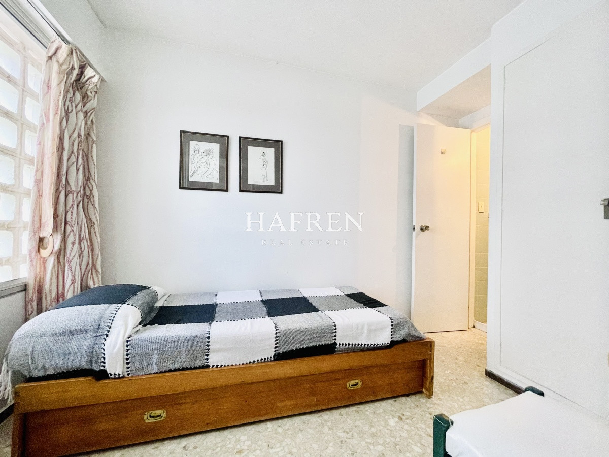Apartamento ID.42 - Apartamento de 2 Dormitorios Frente al Mar, con Vista - Playa Mansa, Venta