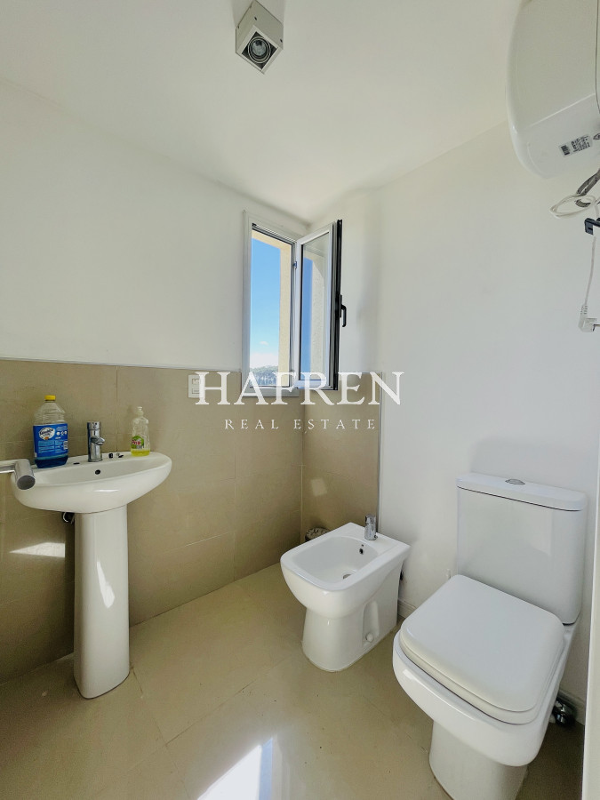 Apartamento ID.217 - Penthouse de 3 Dormitorios en Primera Línea del Mar, Playa Brava Punta del Este