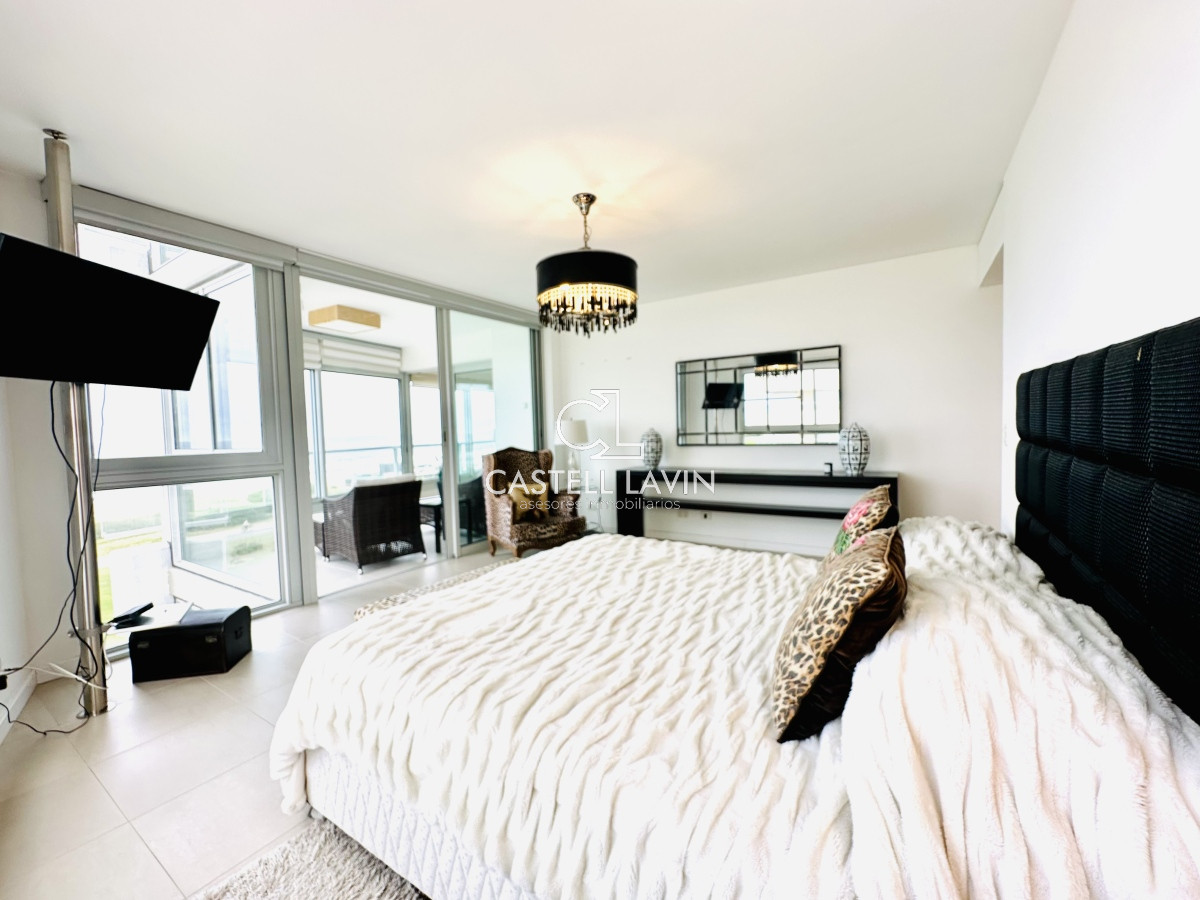 Apartamento ID.907 - Venta Apartamento 3 Dormitorios esquinero en Torre Le Parc Playa Brava Punta del Este