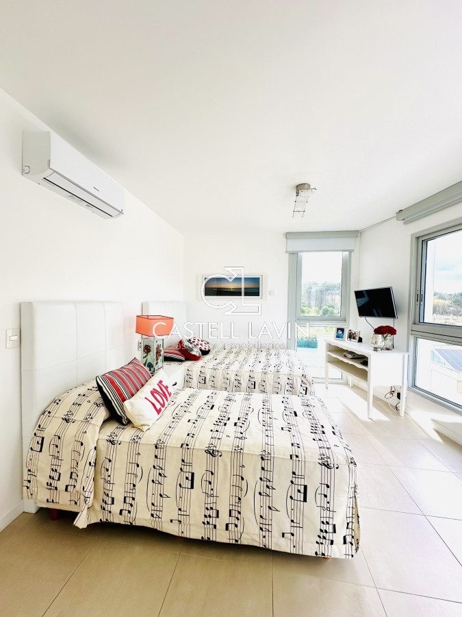 Apartamento ID.907 - Venta Apartamento 3 Dormitorios esquinero en Torre Le Parc Playa Brava Punta del Este