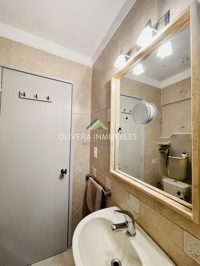 Apartamento ID.8959 - Alquiler temporario de apartamento de dos dormitorios con dos baños en Península a pasos del Puerto, Punta del Este