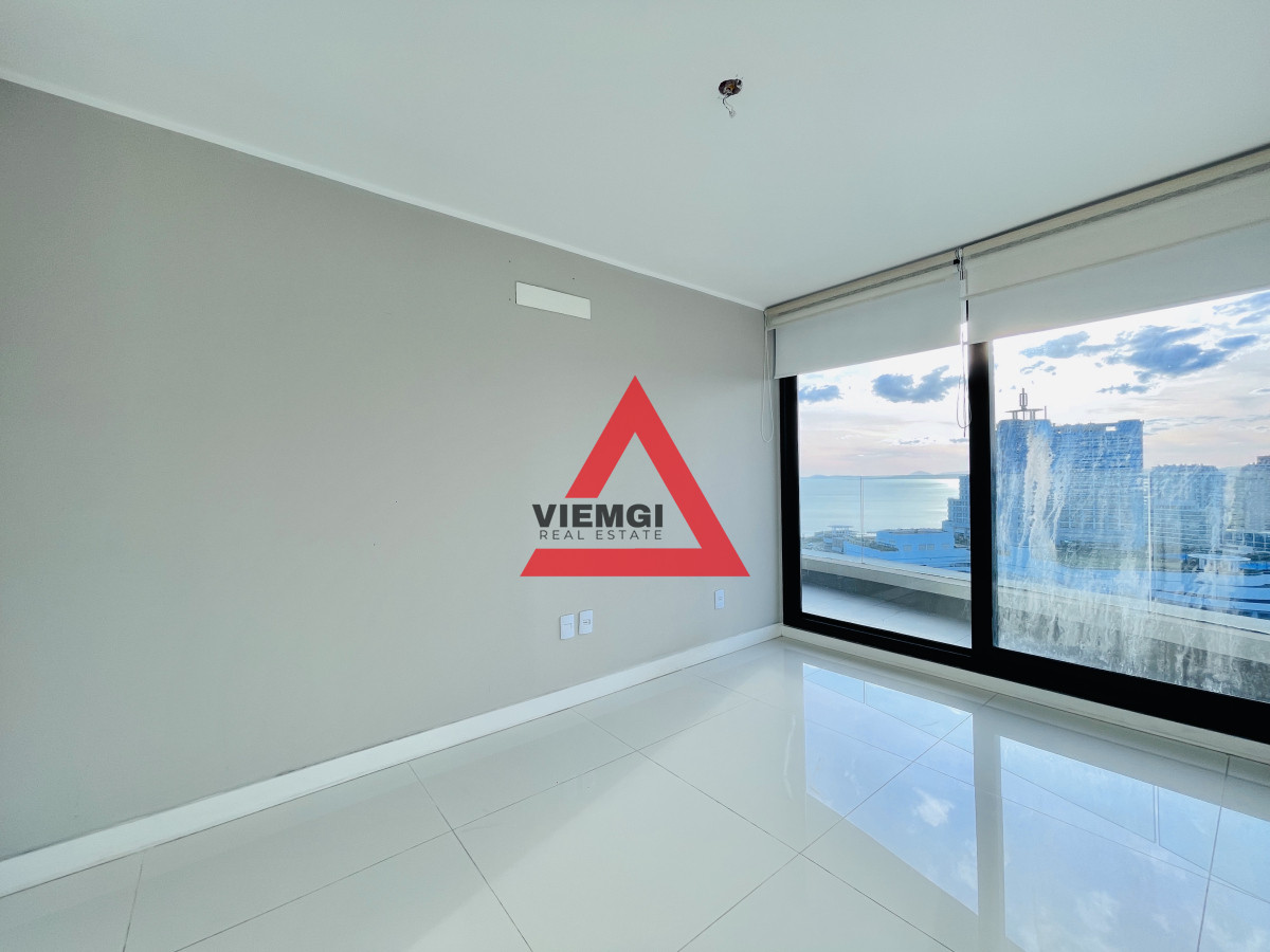 Apartamento ID.84 - Apartamento de 2 Dormitorios en Alquiler Anual a pasos de Playas Mansa y Brava