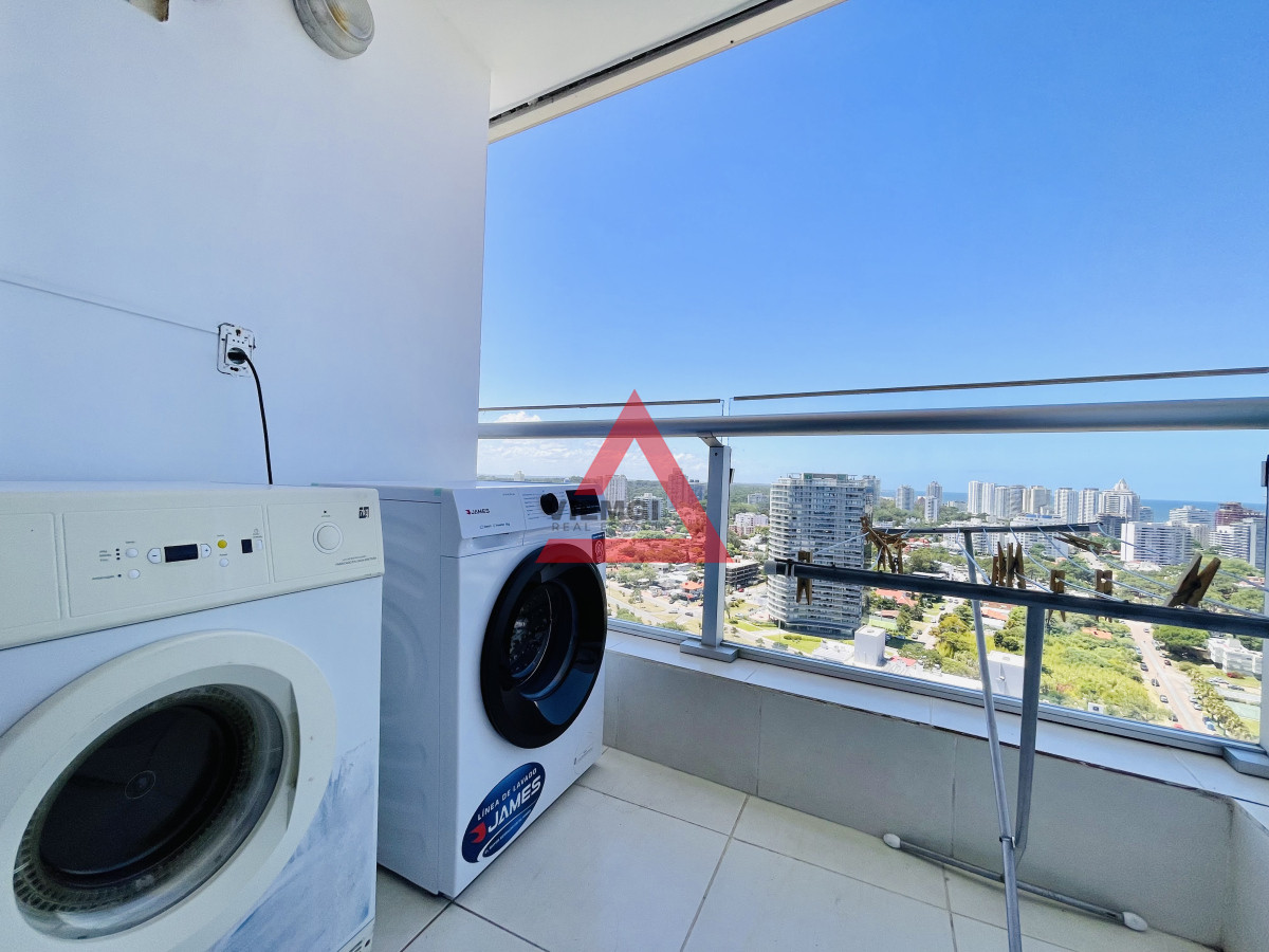 Apartamento ID.201 - Excelente Apartamento de 2 Dormitorios con Vista al Mar, Playa Mansa