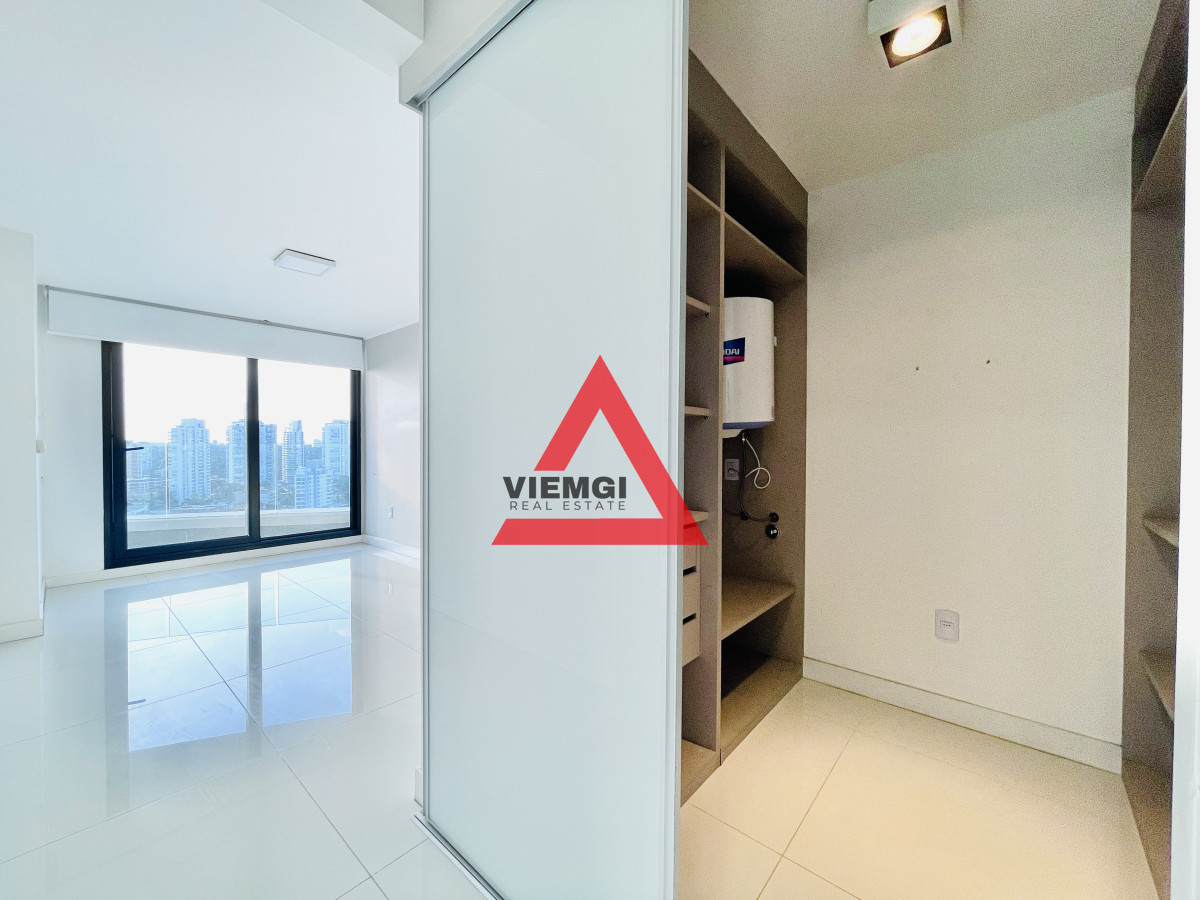 Apartamento ID.84 - Apartamento de 2 Dormitorios en Alquiler Anual a pasos de Playas Mansa y Brava