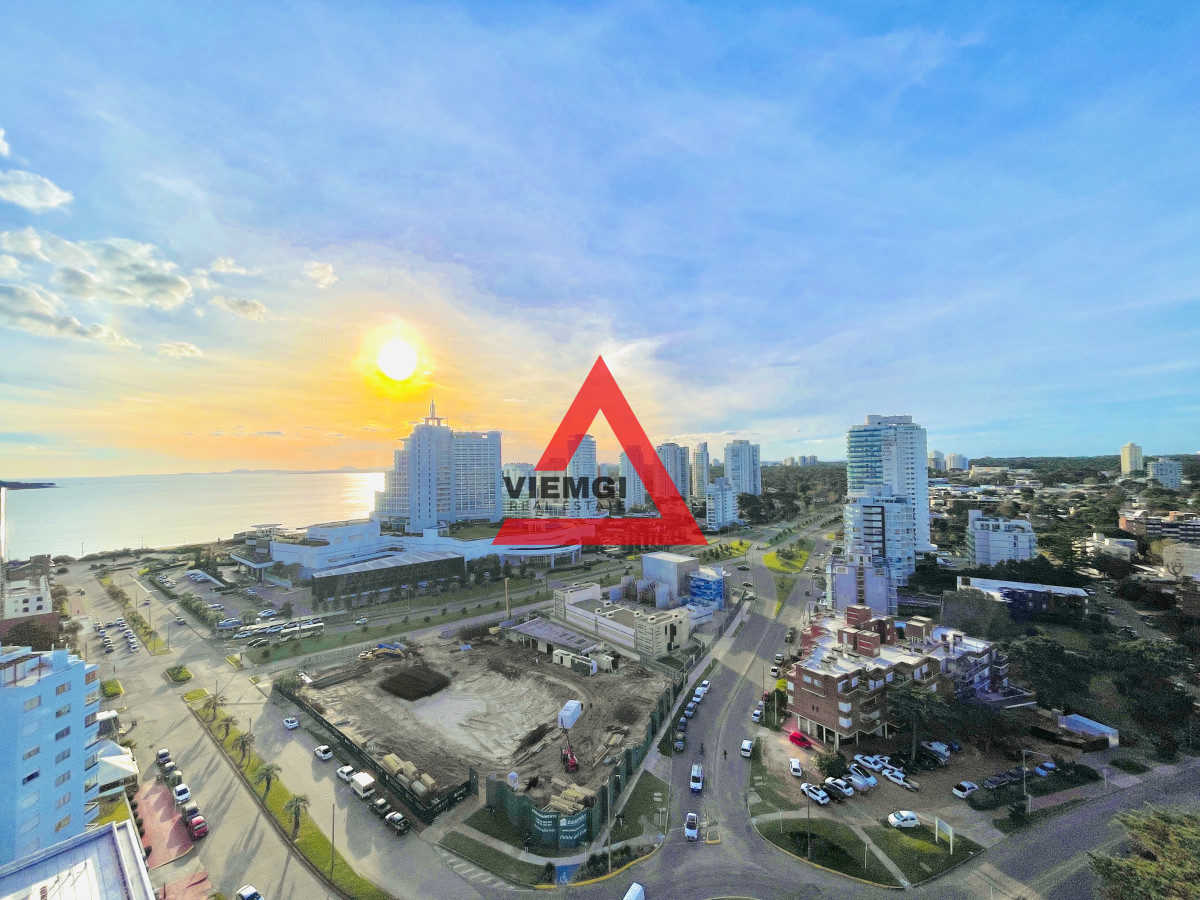 Apartamento ID.84 - Apartamento de 2 Dormitorios en Alquiler Anual a pasos de Playas Mansa y Brava