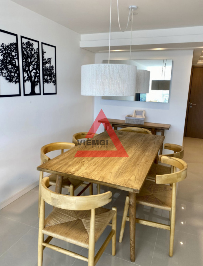 Apartamento ID.204 - Alquiler temporal de apartamento piso alto de 2 dormitorios más servicio en playa brava 