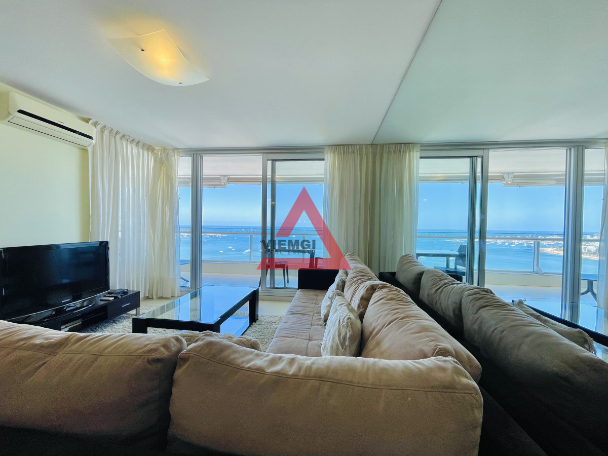 Apartamento ID.201 - Excelente Apartamento de 2 Dormitorios con Vista al Mar, Playa Mansa