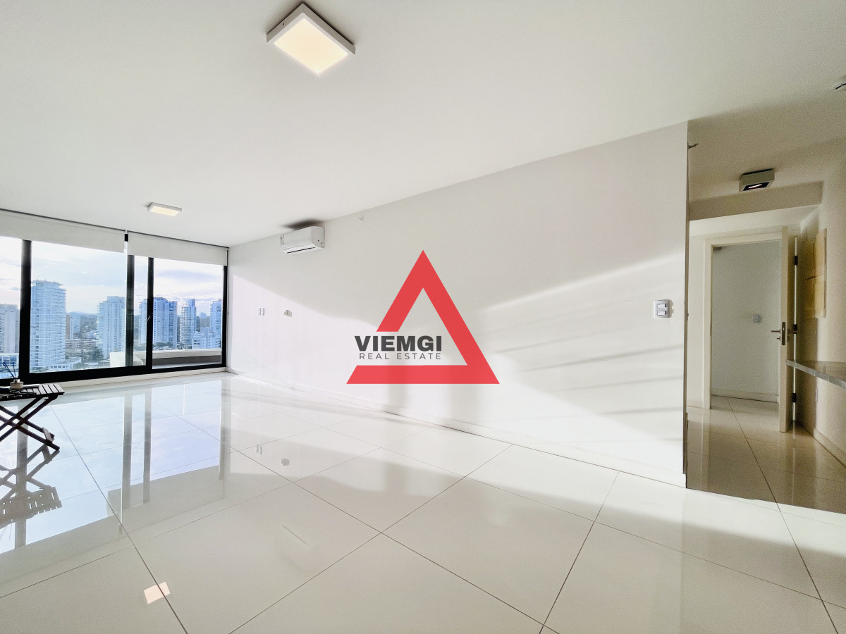Apartamento ID.84 - Apartamento de 2 Dormitorios en Alquiler Anual a pasos de Playas Mansa y Brava