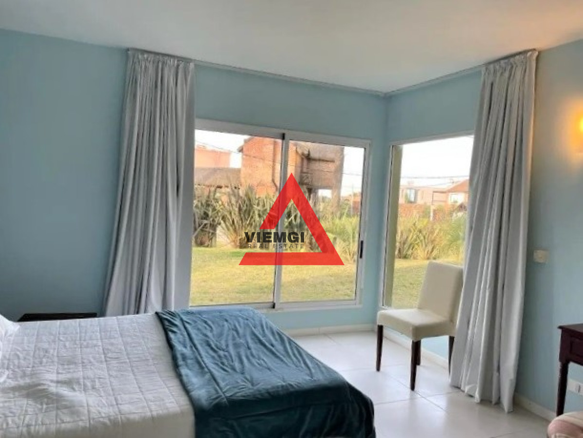 Casa ID.25 - Excelente Casa de 6 Dormitorios y Piscina en Montoya, La Barra