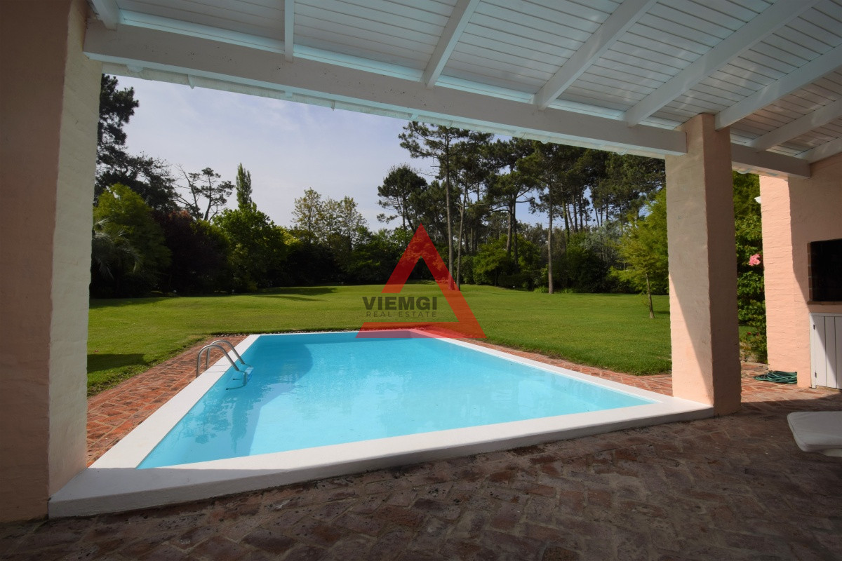 Casa ID.182 - Excelente Casa de 4 Dormitorios en Playa Brava, Punta del Este