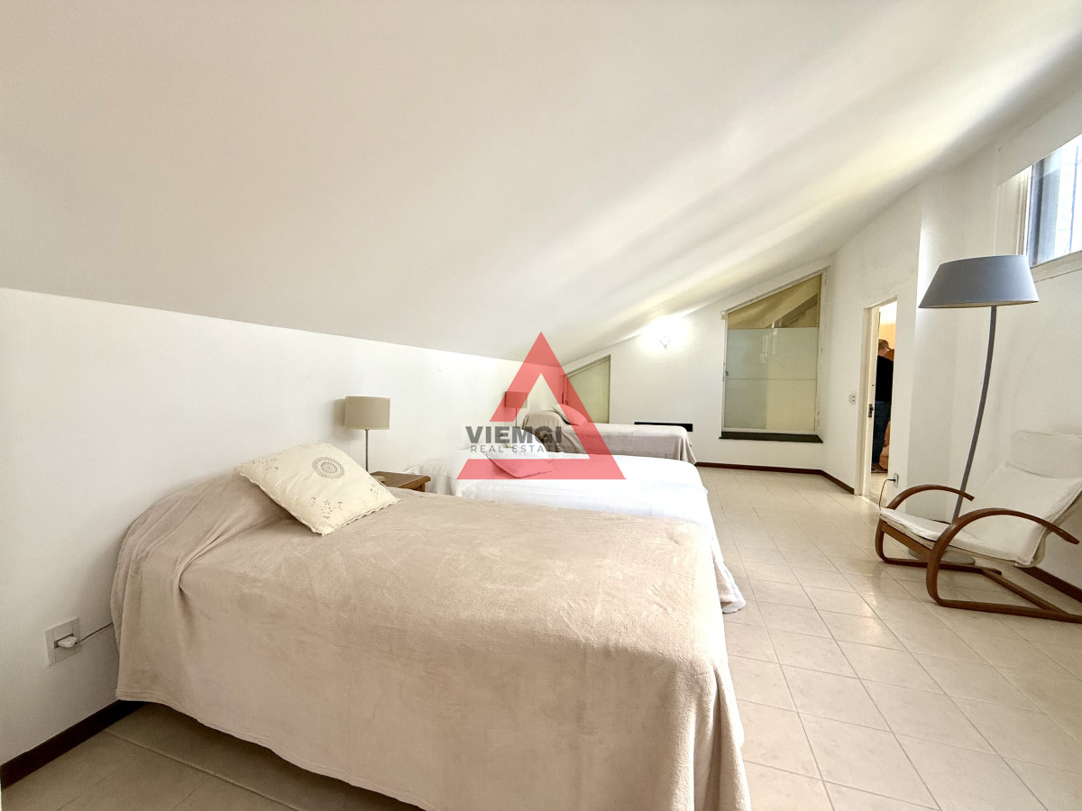 Casa ID.185 - Casa en alquiler de temporada con 4 suites más dependencia en 4500 m2 piscina y parrillero 