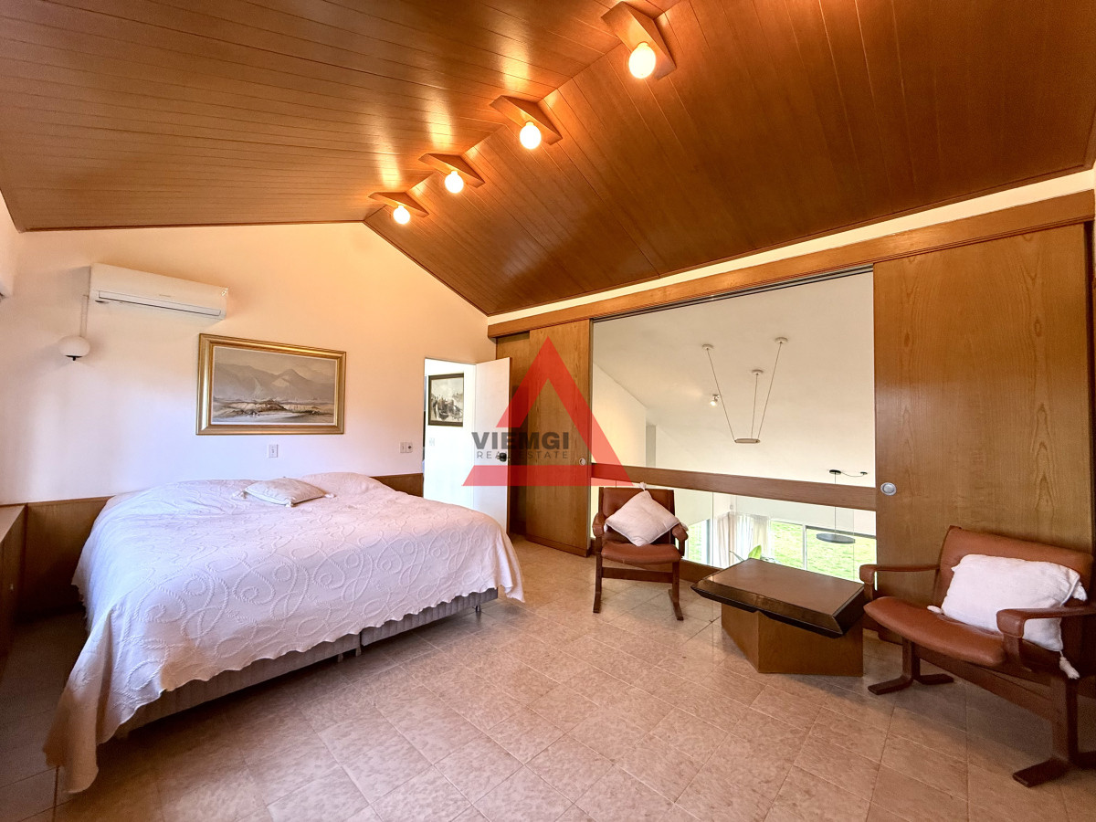 Casa ID.185 - Casa en alquiler de temporada con 4 suites más dependencia en 4500 m2 piscina y parrillero 