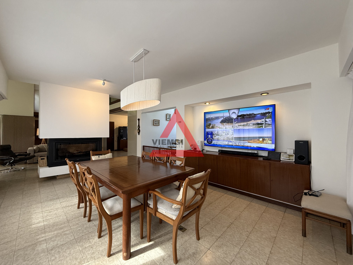 Casa ID.185 - Casa en alquiler de temporada con 4 suites más dependencia en 4500 m2 piscina y parrillero 