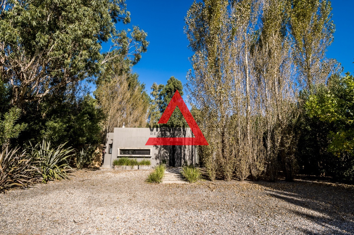 Casa ID.11 - Excelente Casa de 3 Dormitorios en Barrio Privado, La Arbolada - Punta del Este, Venta y Alquiler Anual