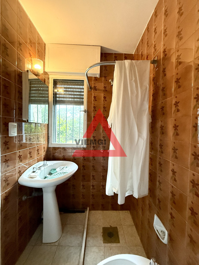 Casa ID.185 - Casa en alquiler de temporada con 4 suites más dependencia en 4500 m2 piscina y parrillero 