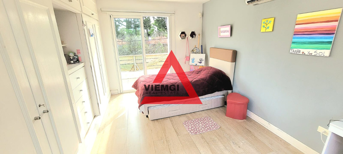 Casa ID.28 - Casa moderna de 5 dormitorios  en venta con renta 