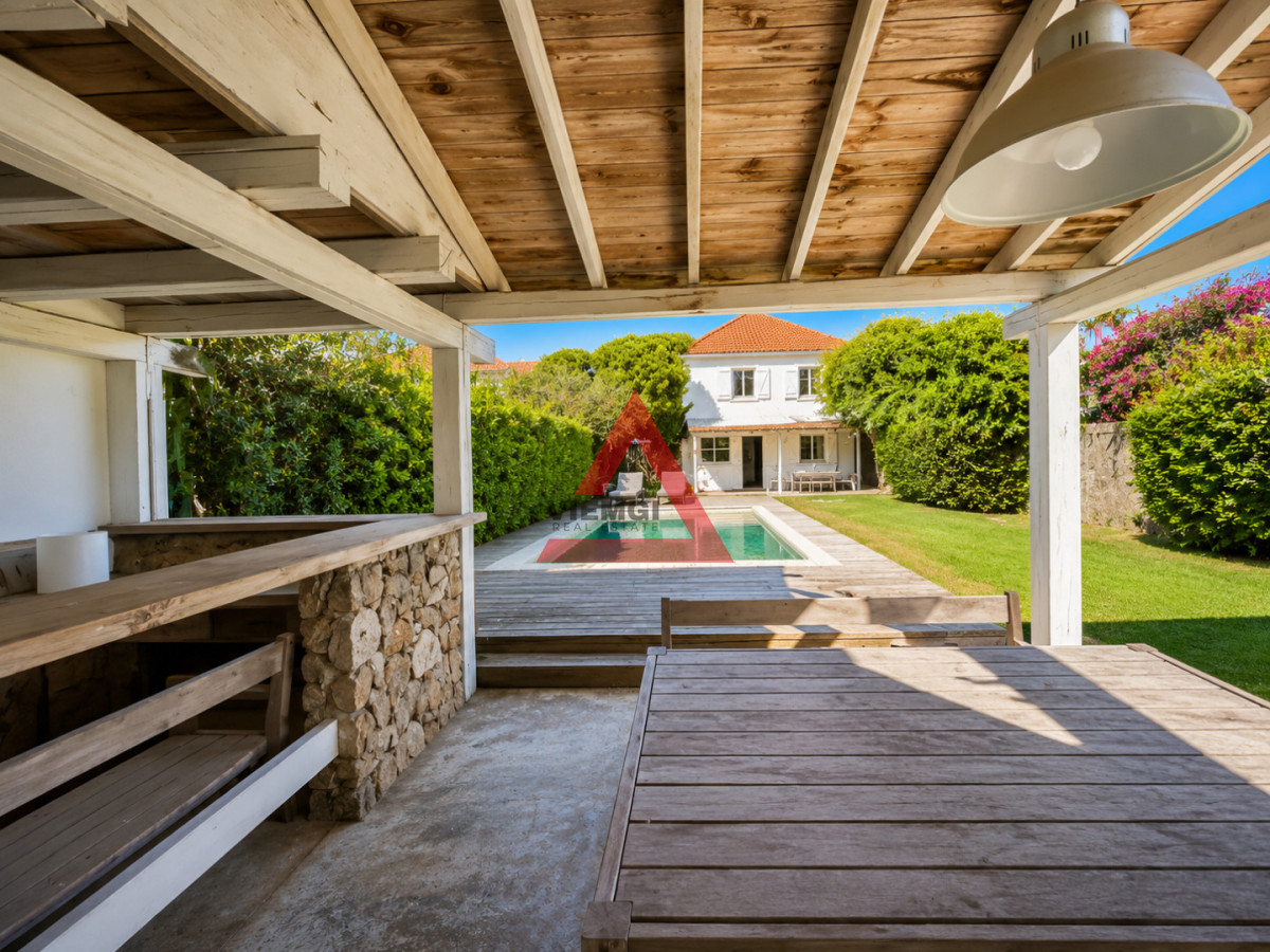 Casa ID.26 - Excelente Casa de 4 Dormitorios con Piscina y Parrillero en Montoya, La Barra