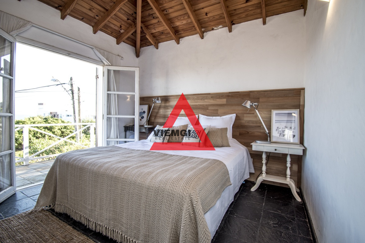 Casa ID.26 - Excelente Casa de 4 Dormitorios con Piscina y Parrillero en Montoya, La Barra